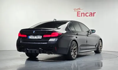 BMW 5-Series 2023, 71403 км, за 26840.41 USD