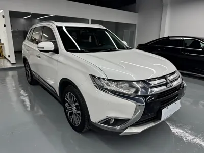 Mitsubishi Outlander 2018, 230000 км, за 5870.99 USD