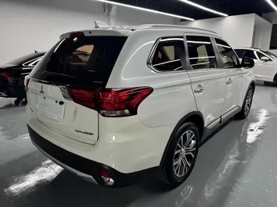 Mitsubishi Outlander 2018, 230000 км, за 5870.99 USD - фото 6