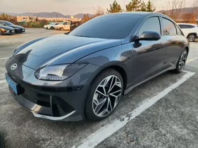 Hyundai Ioniq6 · 2023 год