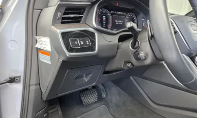 Audi A6 2020, 124298 км, за 18436.49 USD - фото 28