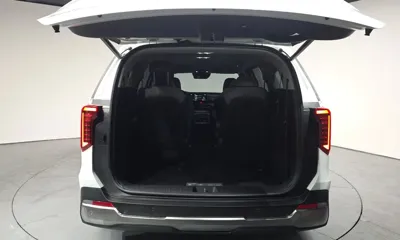 Kia Canival 2025, 3204 км, за 27898.12 USD - фото 20