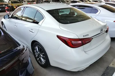 Infiniti Q50L 2018, 126000 км, за 11955 USD - фото 4