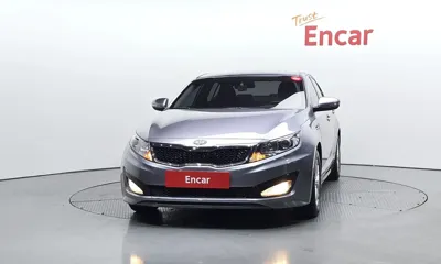 Kia K5 2011, 60635 км, за 3675.52 USD