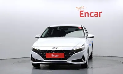 Hyundai Avante 2021, 21889 км, за 10293.17 USD