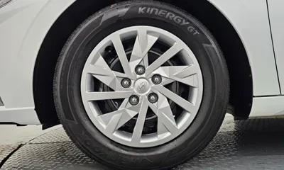 Hyundai Avante 2021, 21889 км, за 10293.17 USD