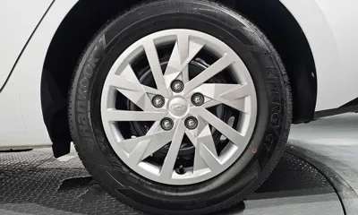 Hyundai Avante 2021, 21889 км, за 10293.17 USD - фото 21
