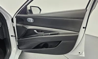 Hyundai Avante 2021, 21889 км, за 10293.17 USD - фото 25