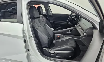 Hyundai Avante 2021, 21889 км, за 10293.17 USD - фото 26
