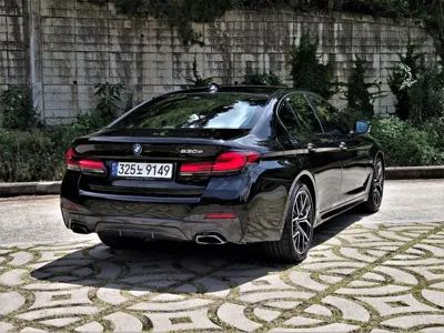 BMW 5-Series 2023, 24550 км, за 24720.29 USD