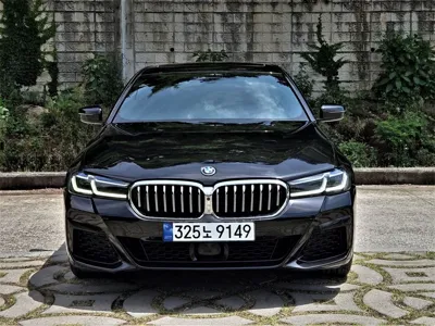 BMW 5-Series 2023, 24550 км, за 24720.29 USD