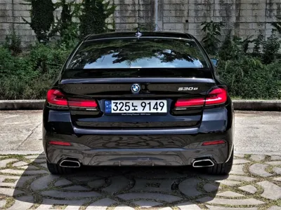 BMW 5-Series 2023, 24550 км, за 24720.29 USD