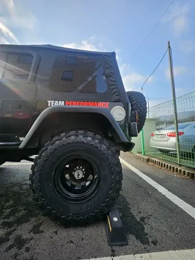 Jeep Wrangler 2005, 169000 км, за 19516.02 USD - фото 18