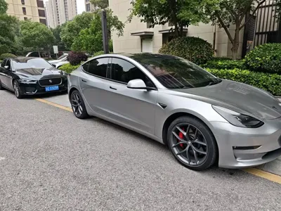 Tesla Model 3 2022, 56000 км, за 22041.95 USD