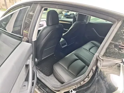 Tesla Model 3 2022, 56000 км, за 22041.95 USD - фото 6