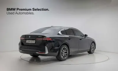 BMW 5-Series 2024, 4250 км, за 32755.68 USD