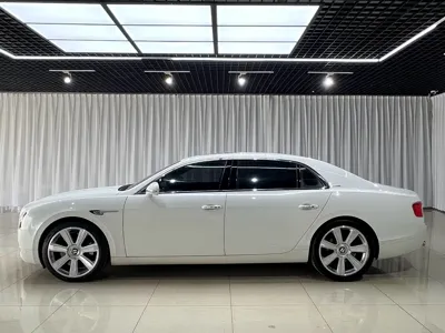 Bentley Flying Spur 2014, 150000 км, за 72716.78 USD