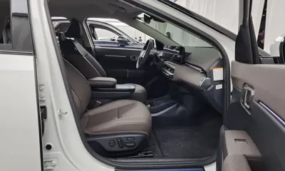 Kia EV4 2026, 20927 км, за 25993.5 USD - фото 11