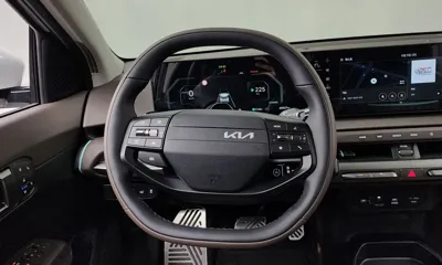 Kia EV4 2026, 20927 км, за 25993.5 USD - фото 13