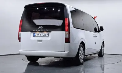 Hyundai Staria 2023, 38992 км, за 17125.73 USD
