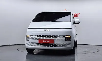 Hyundai Staria 2023, 38992 км, за 17125.73 USD