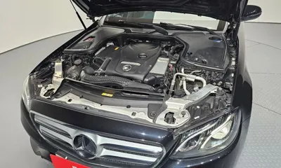 Mercedes-Benz E-Class 2019, 98754 км, за 12669.03 USD - фото 6