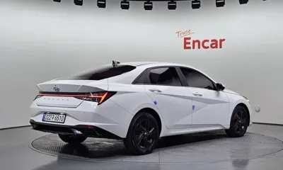 Hyundai Avante 2021, 122320 км, за 7741.35 USD