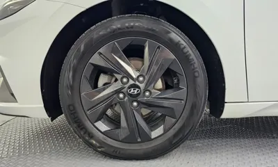 Hyundai Avante 2021, 122320 км, за 7741.35 USD