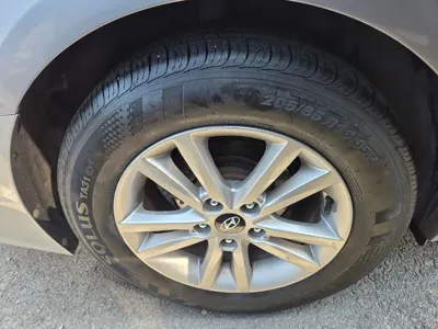 Hyundai Sonata 2015, 85162 км, за 5218.59 USD