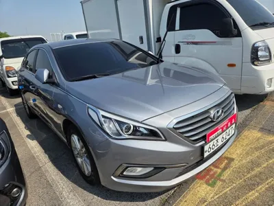 Hyundai Sonata 2015, 85162 км, за 5218.59 USD - фото 11