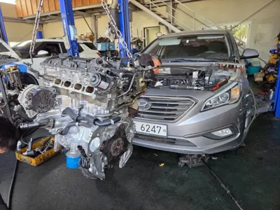 Hyundai Sonata 2015, 85162 км, за 5218.59 USD - фото 13