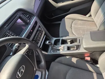 Hyundai Sonata 2015, 85162 км, за 5218.59 USD - фото 14