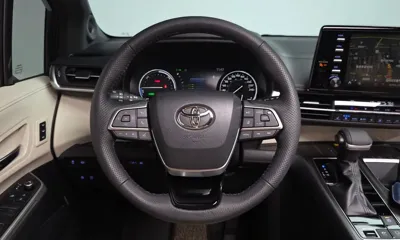 Toyota Sienna 2022, 33878 км, за 30228.16 USD - фото 12