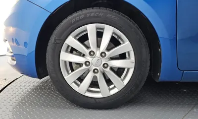 Kia K3 2013, 178445 км, за 2953.92 USD