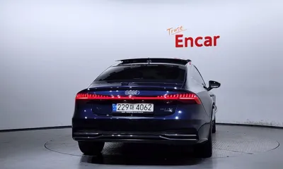 Audi A7 2021, 95546 км, за 29132.43 USD