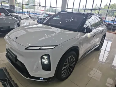 Nio ES6 · 2025 год