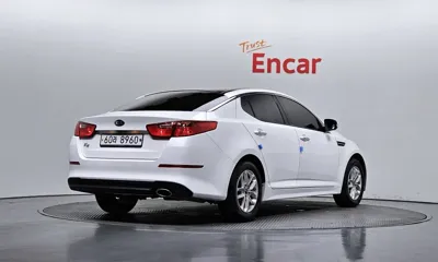 Kia K5 2015, 85773 км, за 6108.77 USD