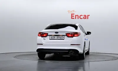 Kia K5 2015, 85773 км, за 6108.77 USD