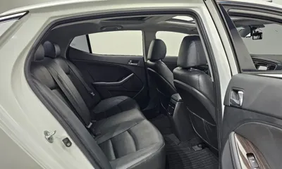 Kia K5 2015, 85773 км, за 6108.77 USD - фото 12