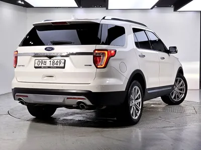 Ford Explorer 2017, 118351 км, за 7286.33 USD