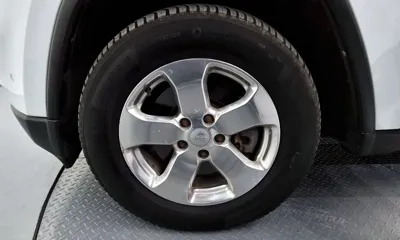 Jeep Cherokee 2013, 252173 км, за 2907.17 USD