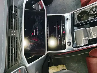 Audi A7L 2026, 9400 км, за 58323.79 USD - фото 9
