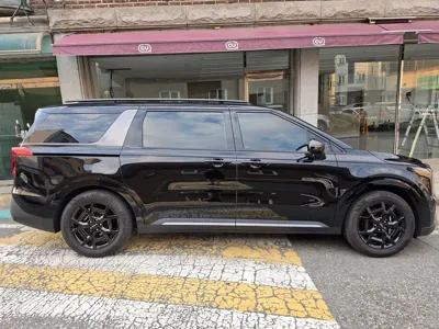 Kia Canival 2025, 30871 км, за 21103.32 USD