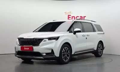 Kia Canival · 2023 год