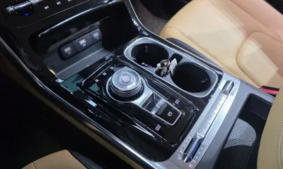 Kia Canival 2023, 53200 км, за 17776.9 USD - фото 9