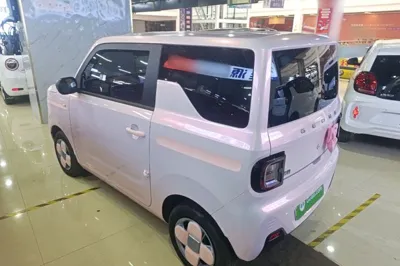 Geely Galaxy Panda 2023, 24100 км, за 6058 USD