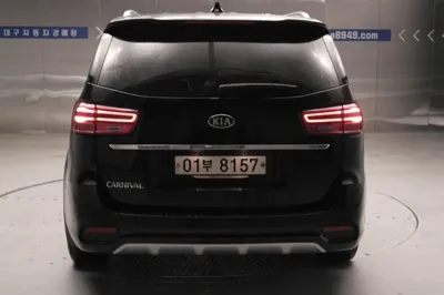 Kia Canival 2019, 123822 км, за 7794.32 USD