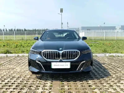 BMW i5 2025, 8000 км, за 37344.77 USD