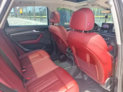 Audi Q5L 2021, 90000 км, за 21979.63 USD - фото 9