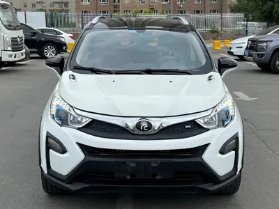 BYD Yuan 2017, 92000 км, за 2758.46 USD